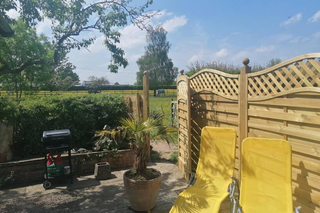Crown Cabin Wiltshire Near Longleat And Bath 트로브리지 외부 사진