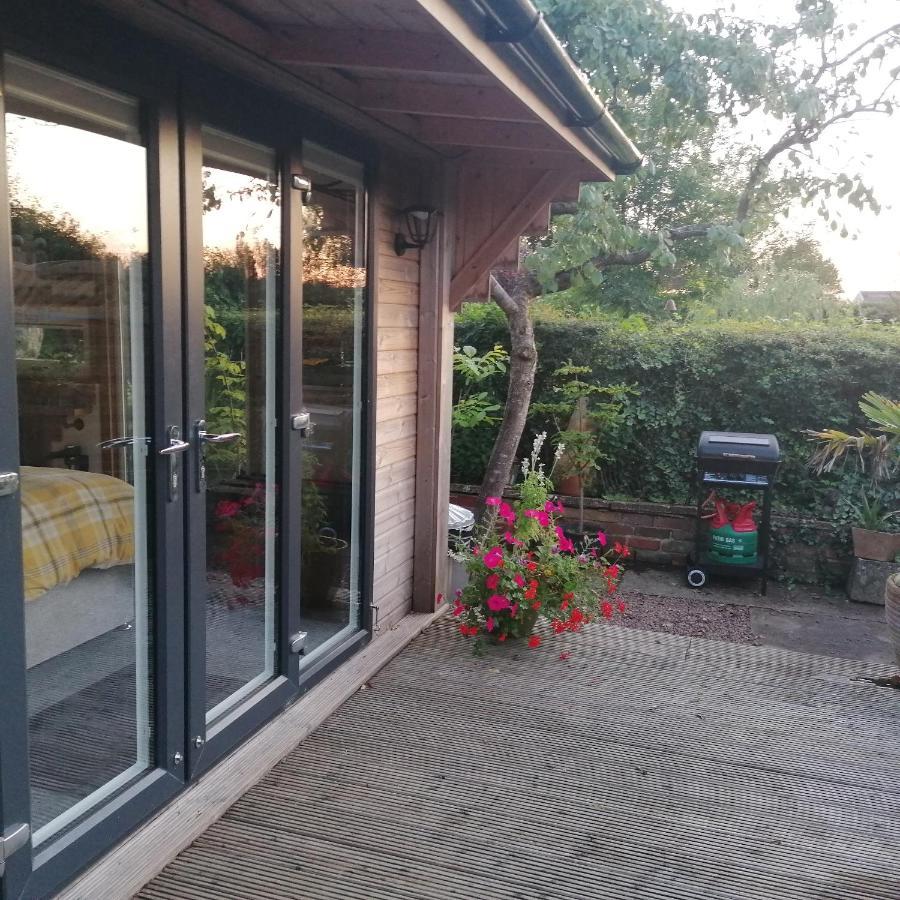 Crown Cabin Wiltshire Near Longleat And Bath 트로브리지 외부 사진